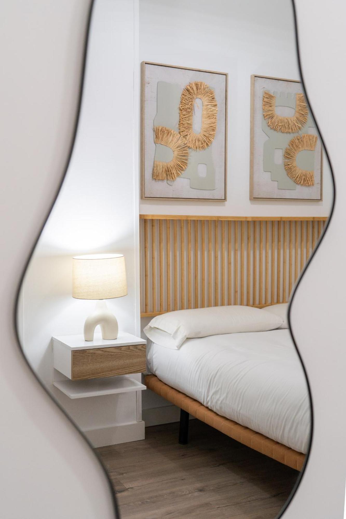 Apartamento En Chueca Para 4 Personas Alquiler Temporal มาดริด ภายนอก รูปภาพ
